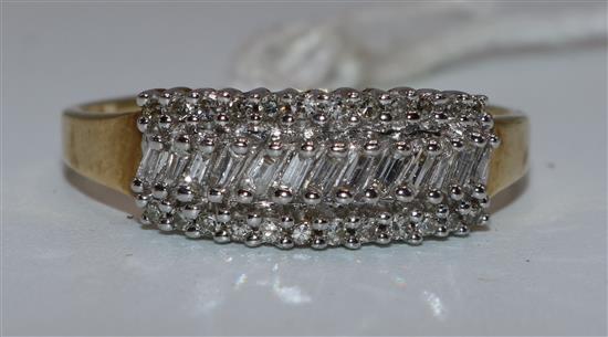 9ct and diamond ring with central baguettes